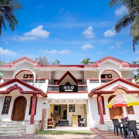 Oyo Flagship Triple Beach Guest House Benaulim Exterior foto
